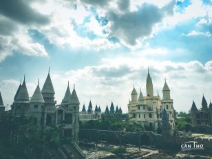 Khuôn viên của trường