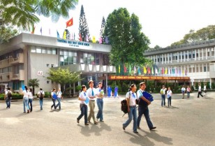 GIẢNG ĐƯỜNG HCMUT