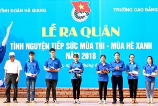 Tình nguyện Cao đẳng Sư phạm Hà Giang tiếp sức mùa thi