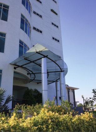 CỔNG VÀO UEL