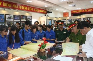 Sinh viên đk xét tuyển Đại học Chính trị