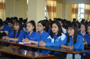 Các bạn sinh viên của trường