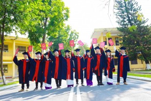 Lễ tốt nghiệp - ĐH Nông lâm ĐH Huế