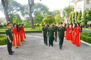 Lãnh đạo về thăm Đại học Trần Đại Nghĩa