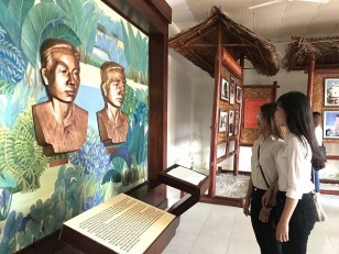 Bảo tàng trưng bày của trường