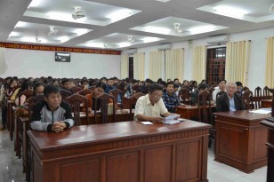 Đối thoại giữa hiệu trưởng và sinh viên