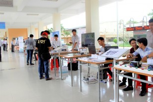 Lớp học rộng rãi được trang bị đầy đủ