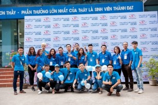 Các bạn sinh viên của trường