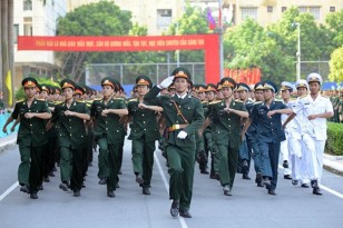 Sinh viên trường Học Viện KHQS tập dượt