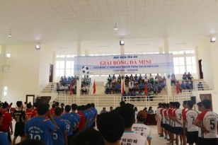 Hội trường rộng lớn