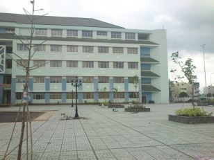 Khuôn viên - CD9SPTW-TPHCM