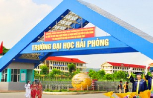 Khuôn viên của trường