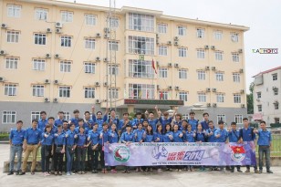 Các bạn sinh viên của trường