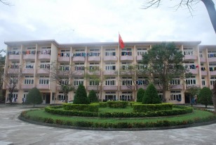 Khuôn viên của trường