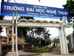 Cổng trường - HUFA