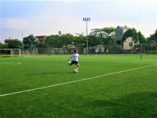 Sân bóng ĐH công nghiệp Việt Hưng