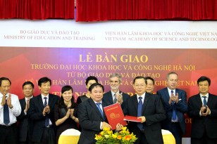 Cán bộ giảng viên của trường