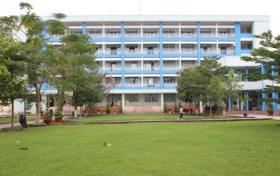Toàn cảnh ngôi trường
