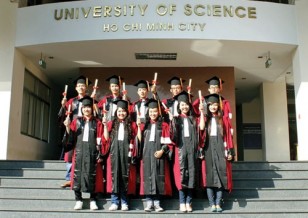 TỐT NGHIỆP HCMUS