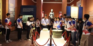 Bảo tàng trưng bày của trường