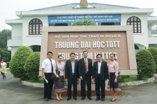 Cán bộ giảng viên của trường