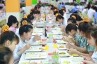 Canteen đông đúc là điểm dừng chân của các bạn sinh viên